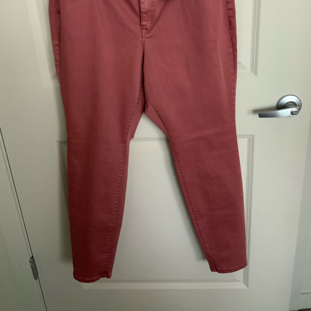 🆕 SUPER STRETCH SKINNY JEANS👖 - Picture 4 of 5